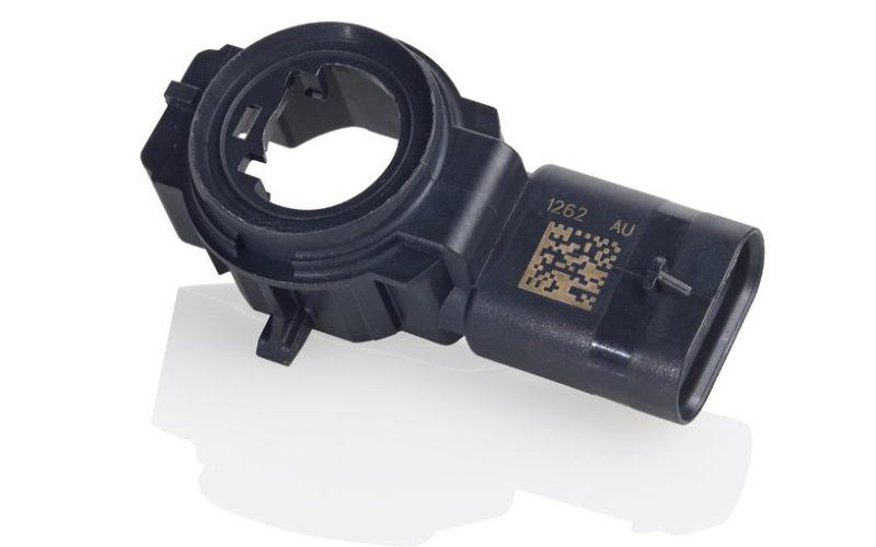 F220i-laser-plastic-part-automotive