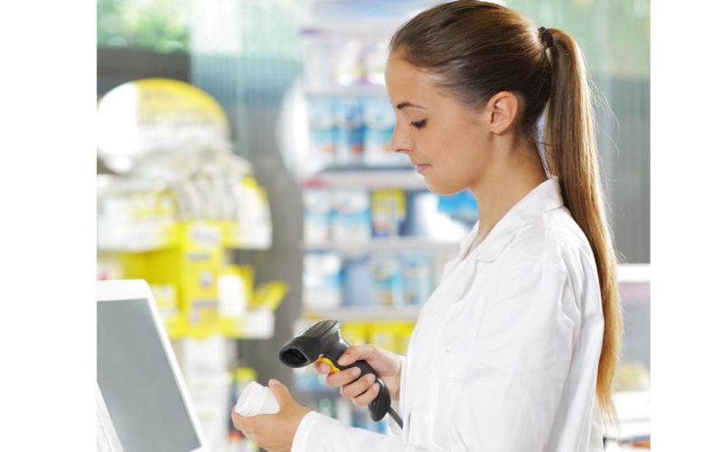 Life-Sciences-Pharmacist-Dispensing.xac4a32ea